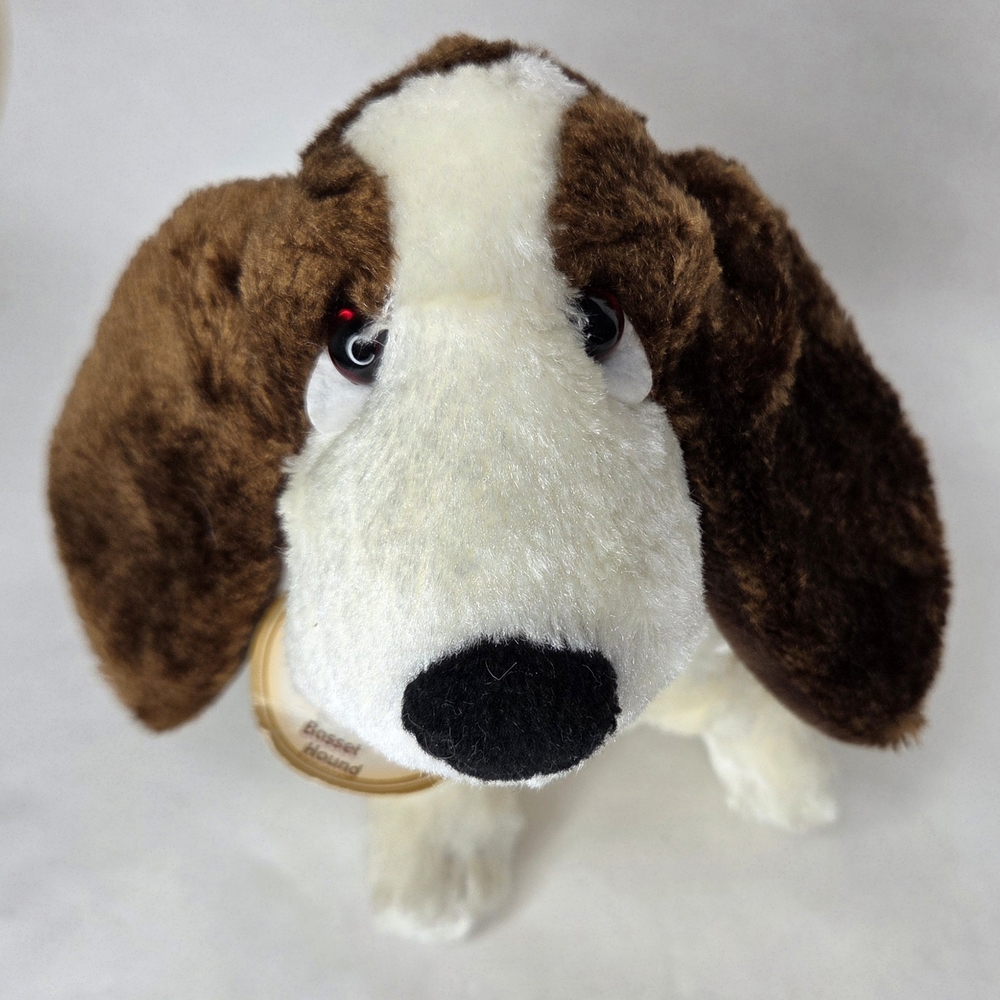 2001 Basset Hound Plush Toy - Brown and White